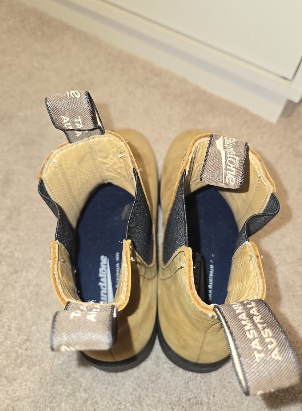 Blundstone Yellow Tan Chelsea Ankle Boots - Picture 7 of 9
